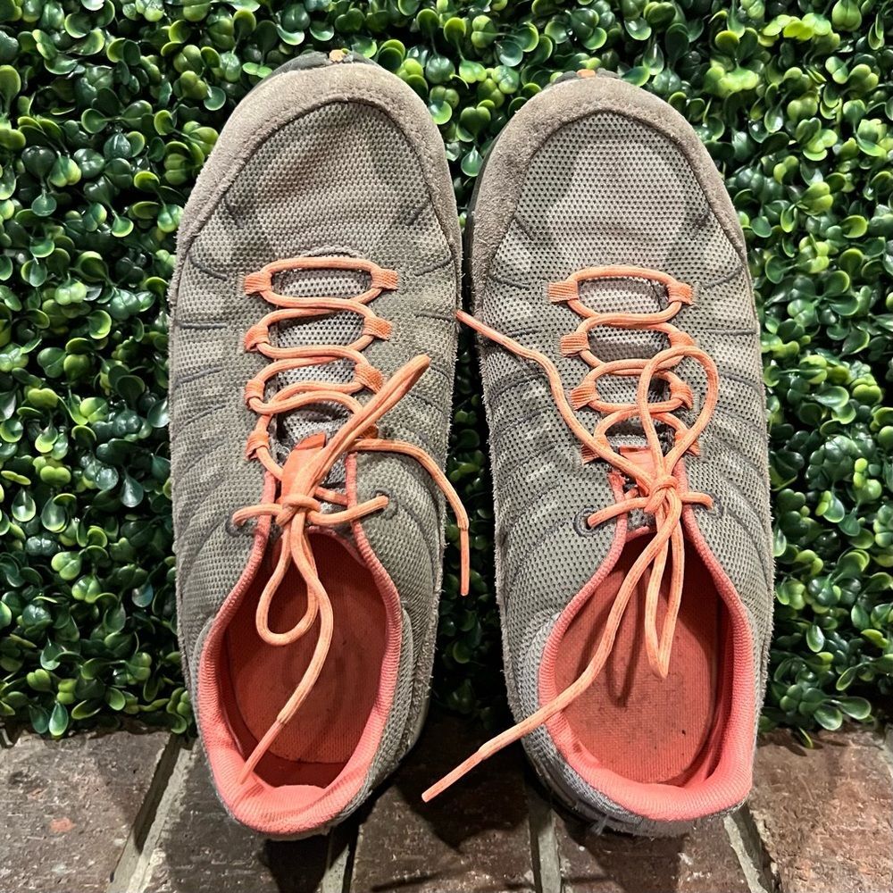 ✨Girls Columbia Hiking Shoes, Outdoor Adventure Ready!